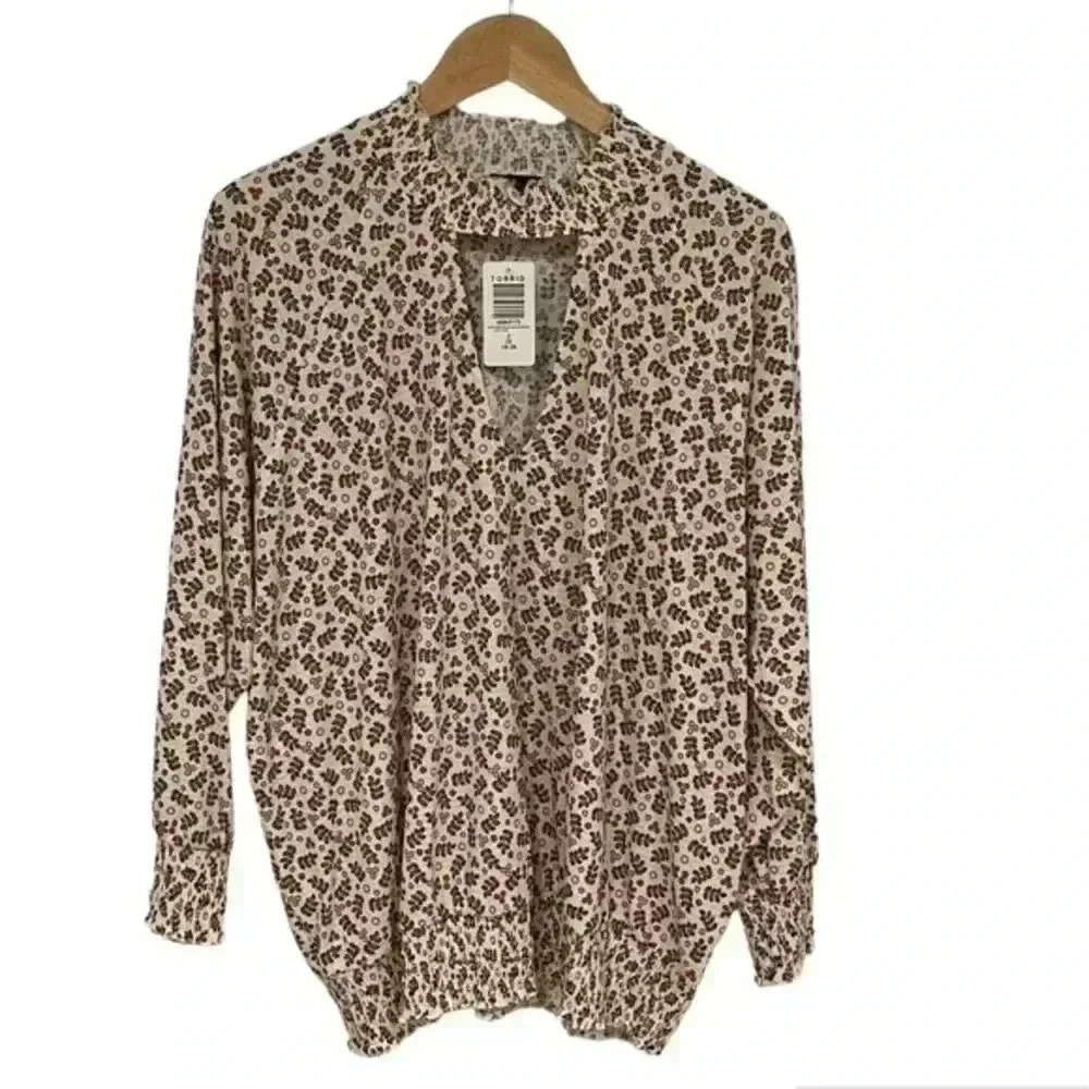 TORRID Textured Jersey Choker Neck Smocked Bottom Top - Picture 3 of 9